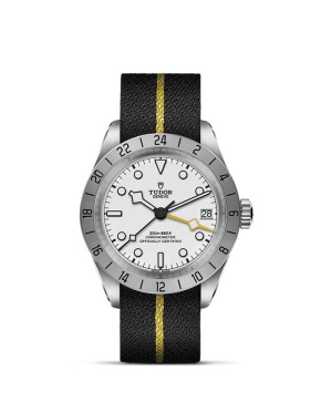 TUDOR Black Bay Pro - Goldfinger