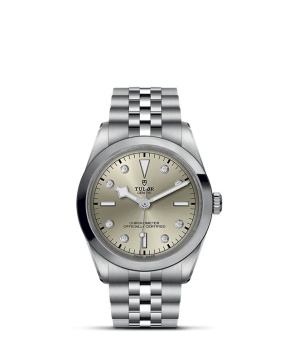 TUDOR Black Bay One - Goldfinger
