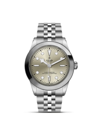 TUDOR Black Bay One - Goldfinger